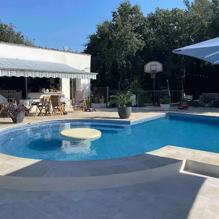 Les Clématites Villa *
