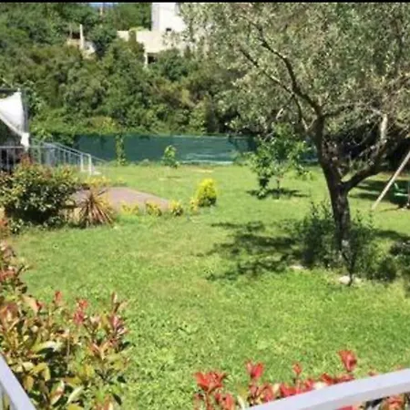 Les Clématites Villa Nîmes