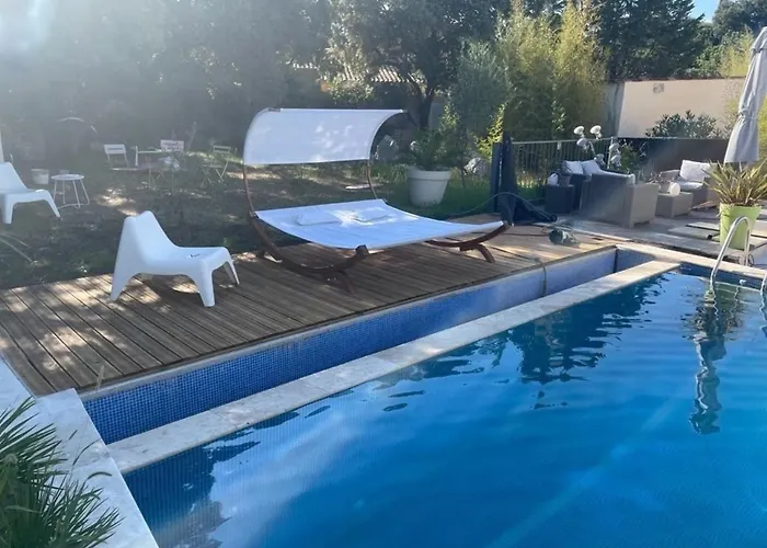 Les Clematites * Nîmes